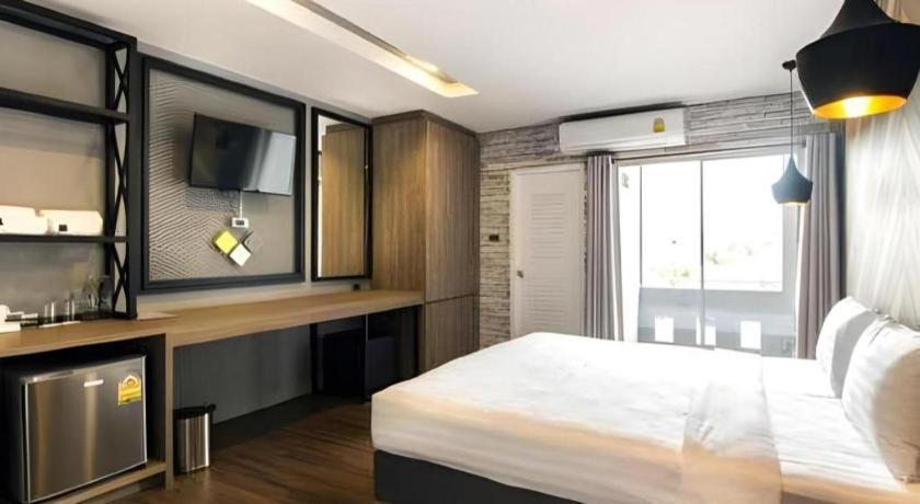 The Circle Hotel Buriram Exterior foto