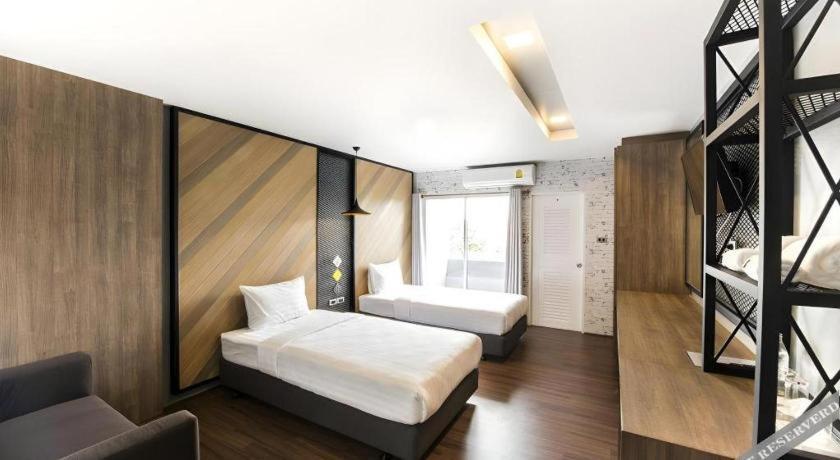The Circle Hotel Buriram Exterior foto