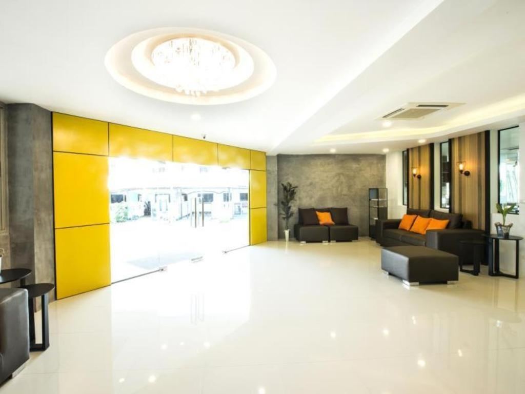 The Circle Hotel Buriram Exterior foto